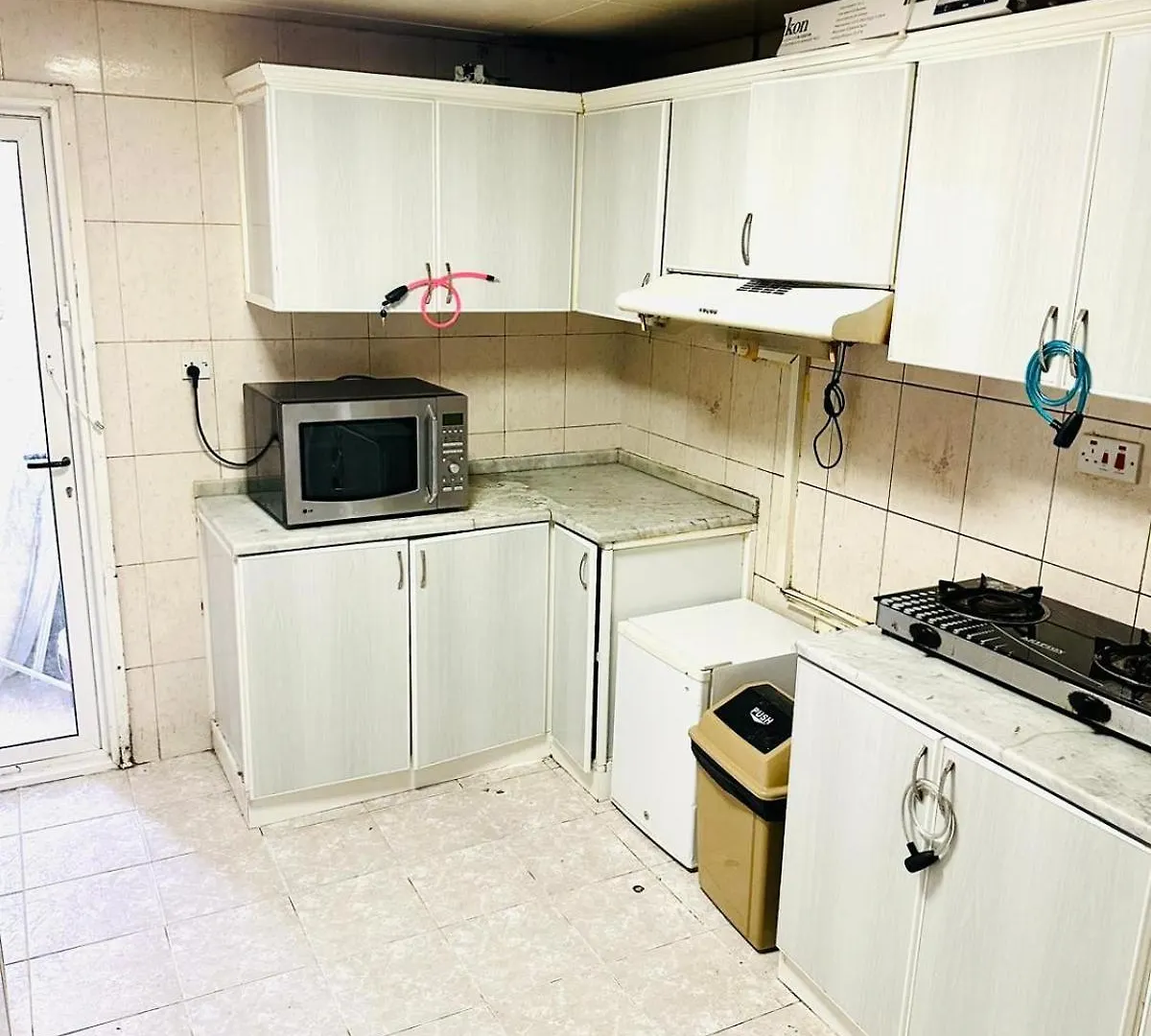 Mkb Apartments Abu Dhabi Guest house